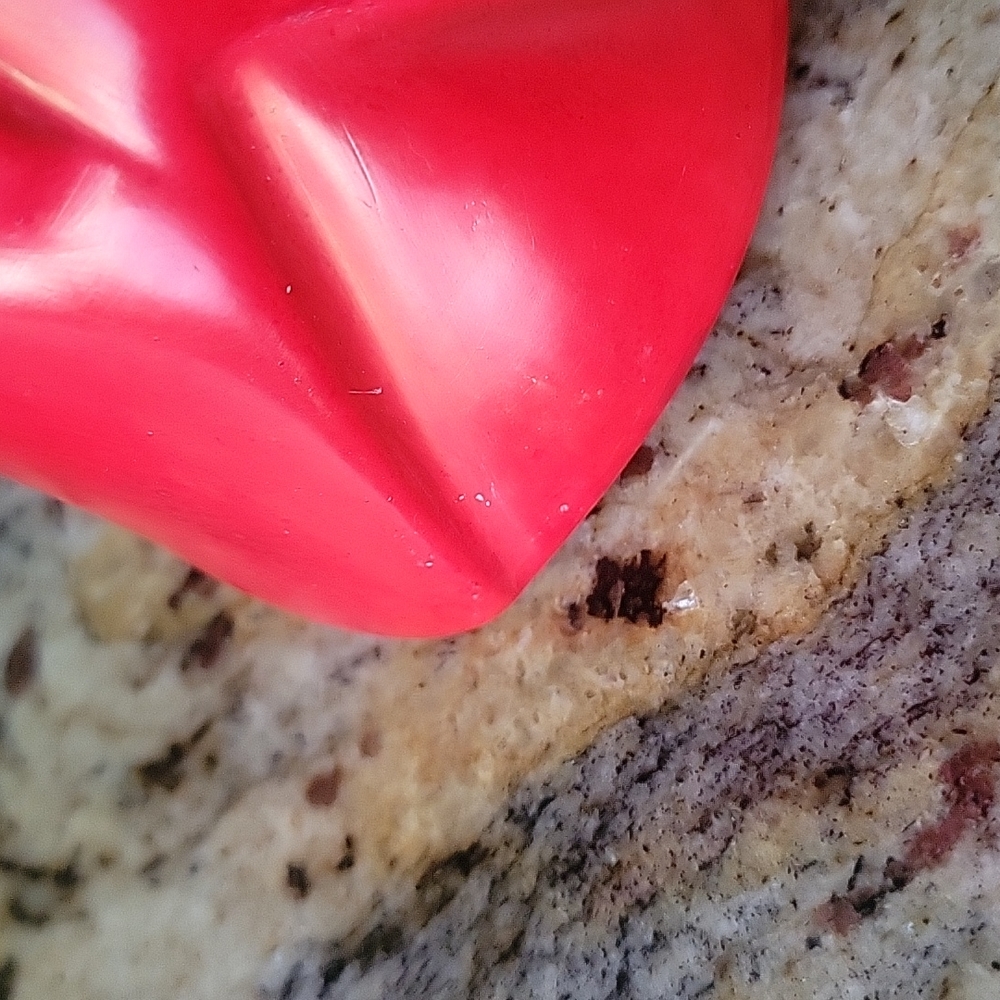 Soapstone red hearted angel - Picture 12 of 12